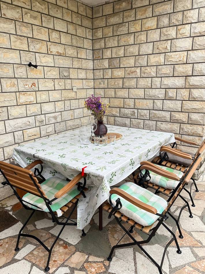 Dom dla 10 osób, z balkon/ taras w Okrug Donji