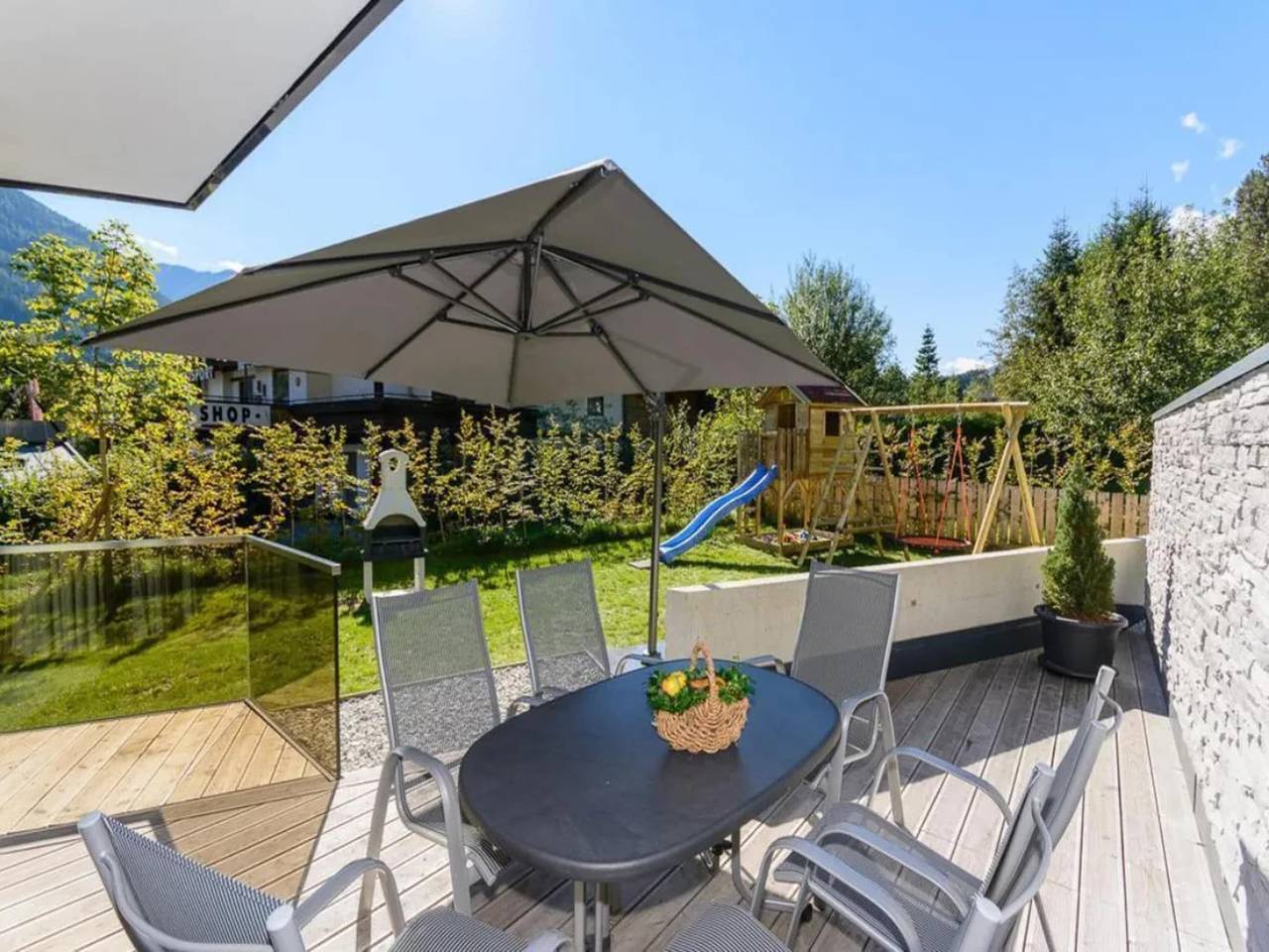 Ferienhaus mit Bergblick für 8 Personen mit Sauna in Neukirchen am Großvenediger, Pinzgau