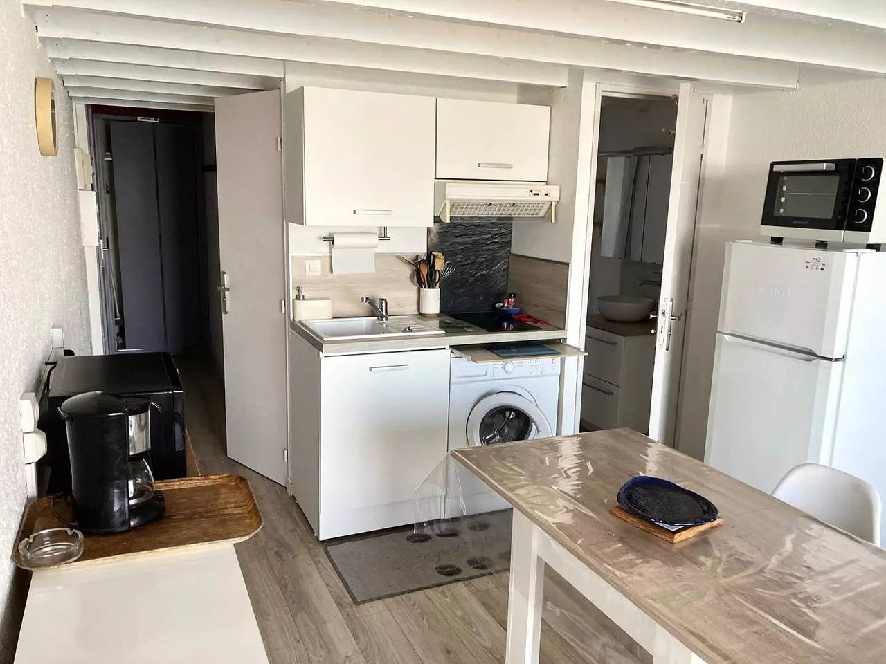 Ganze Wohnung, Klimaanlage und offener Blick: 300m von den Stränden: 4 Schlafzimmer in Port-la-Nouvelle, Côte d'Améthyste