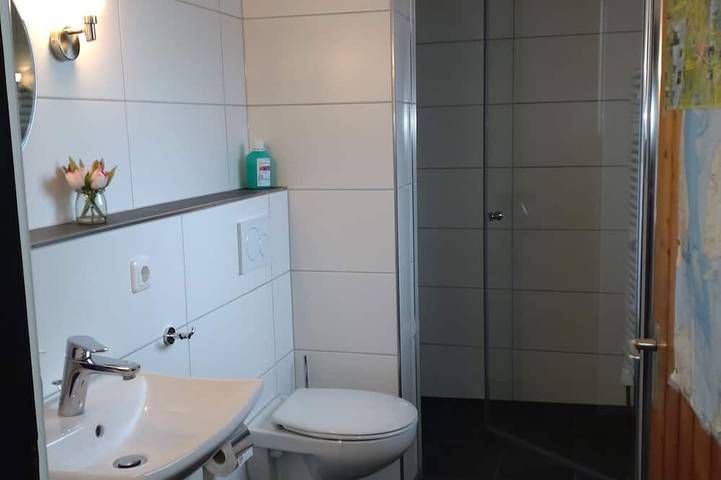 Ferienhaus für 6 Personen, mit Garten und Balkon in Jade - 4