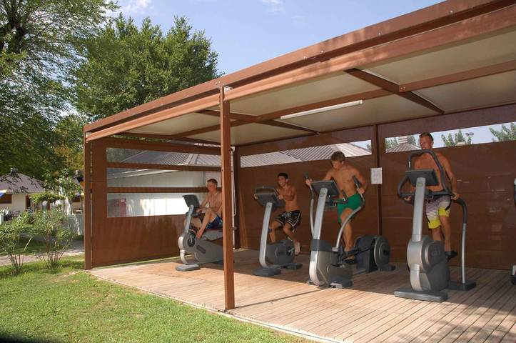 Bungalow für 4 Personen, mit Garten und Balkon in Lignano Sabbiadoro - 2