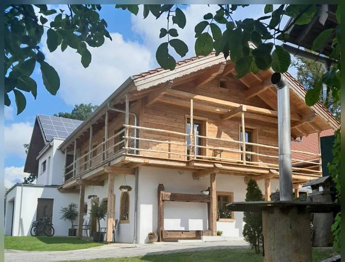 Ferienwohnung für 6 Personen, mit Balkon und Terrasse sowie Garten und Ausblick in Hirschau