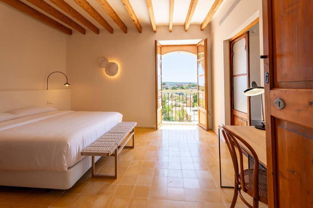 S' Hort de ca'n salvà in Santa Maria del Cami, Majorca Center