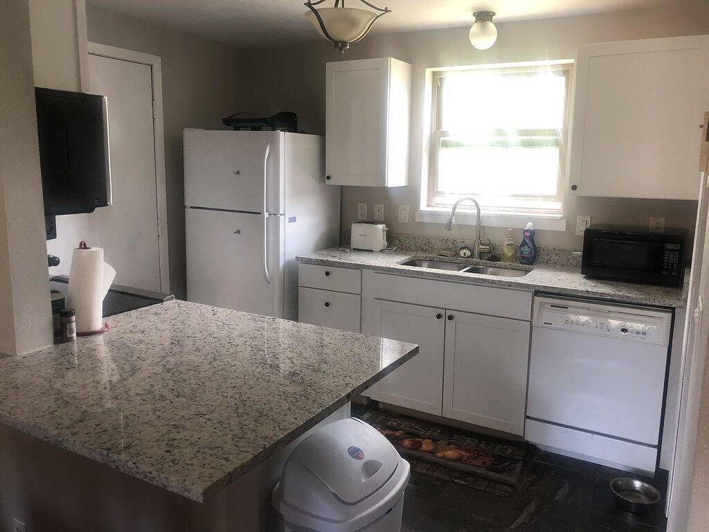 Ganze Wohnung, Zwei Schlafzimmer mit neuem Whirlpool, Garten und in der Nähe des Erholungszentrums in Silverthorne, Arapaho and Roosevelt National Forests