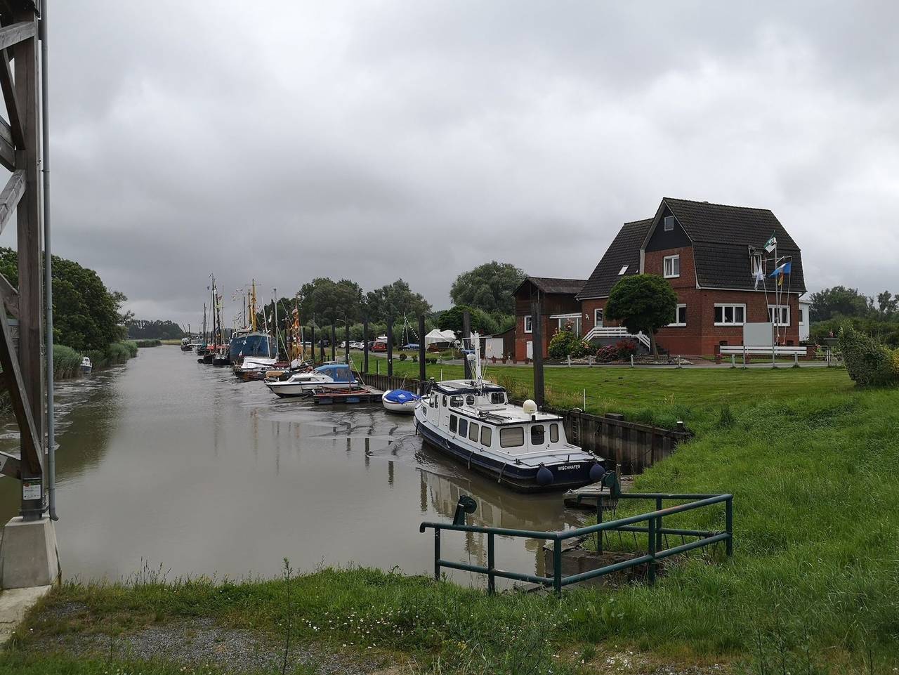 Ganze Ferienwohnung, Hafenblick in Wischhafen, Cuxland