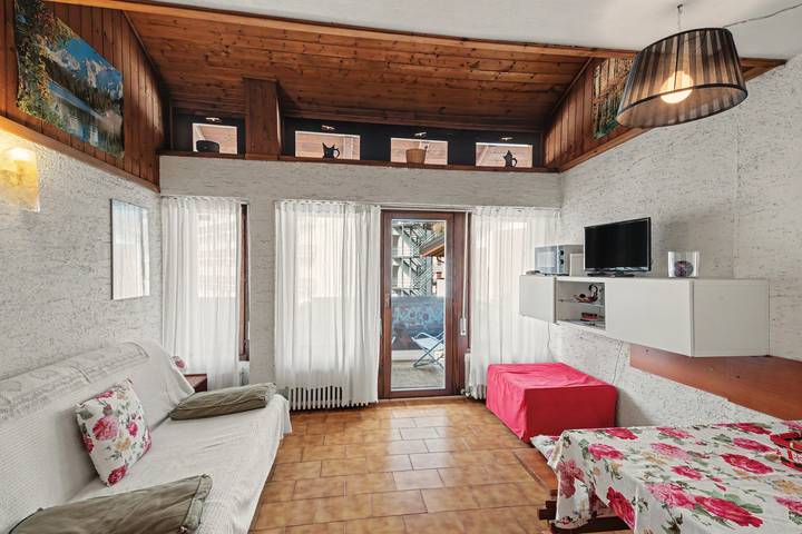 Ganze Wohnung, Apartment 'Stregatto Dalla Luna - Dolomiti' mit Bergblick, privater Terrasse und WLAN in Comuna di San Martino di Castrozza, Primiero San Martino di Castrozza