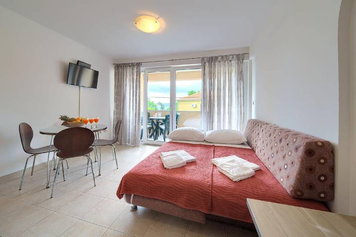 Ferienwohnung für 4 Personen, mit Balkon und Garten - 1