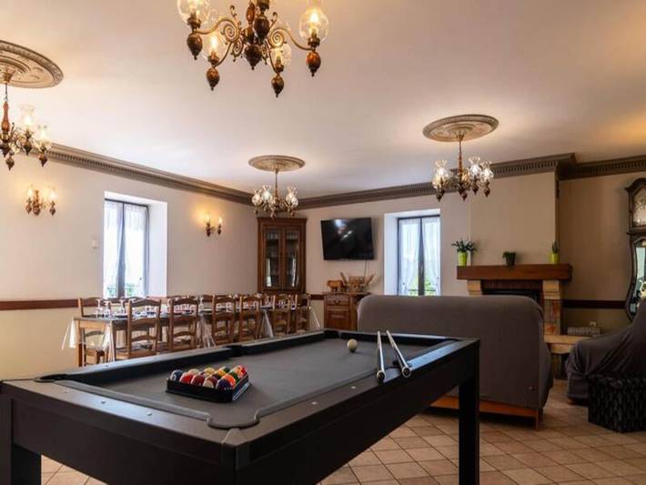 Gîte pour 12 personnes, avec piscine et terrasse à Les Hermaux - 3