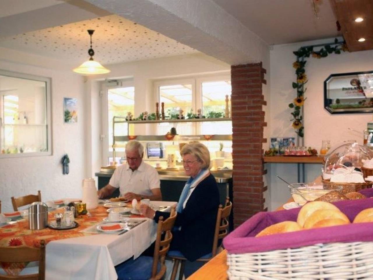 Restaurant-Pension Bürgerhof - Doppelzimmer in Bad Zwesten, Schwalm-Eder-Kreis