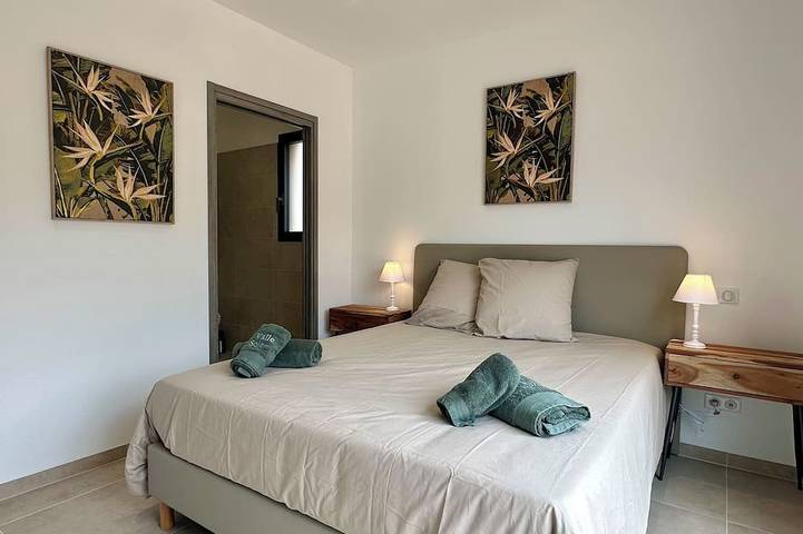 Location de vacances pour 10 personnes, avec jardin à Palasca - 4