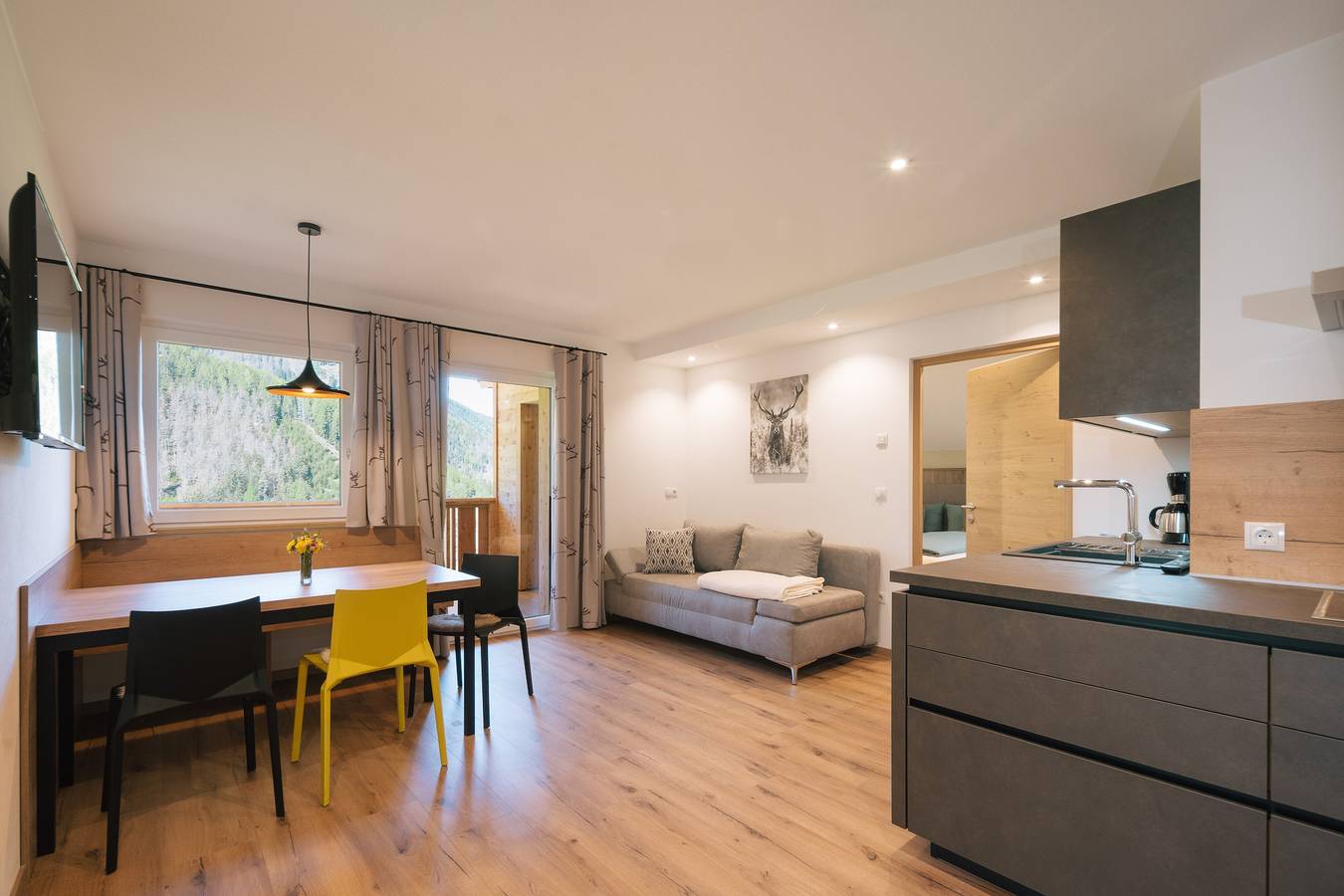 Ganze Wohnung, Ferienwohnung "Balbeinhof Apt Hirsch" mit Bergblick, Balkon & Wlan in Lüsen, Dolomiti Superski