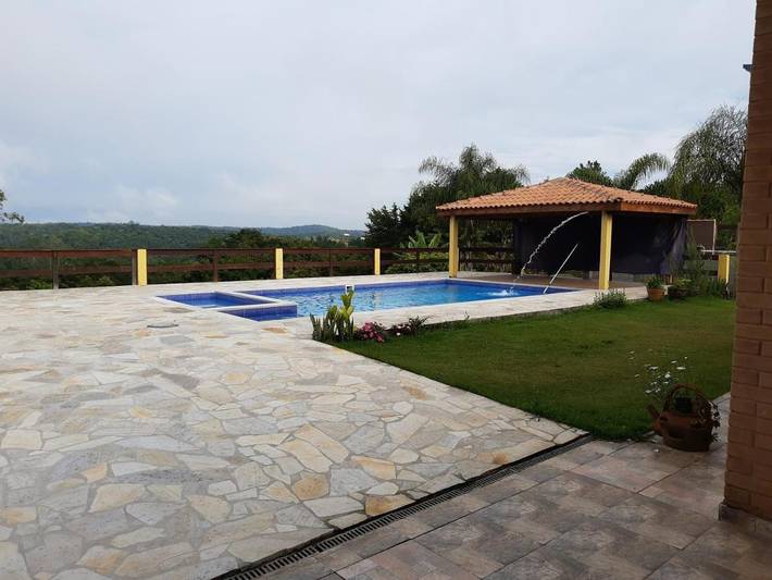 Casas e apartamentos de temporada para 10 pessoas, com piscina infantil e piscina e ainda vista em Jarinu