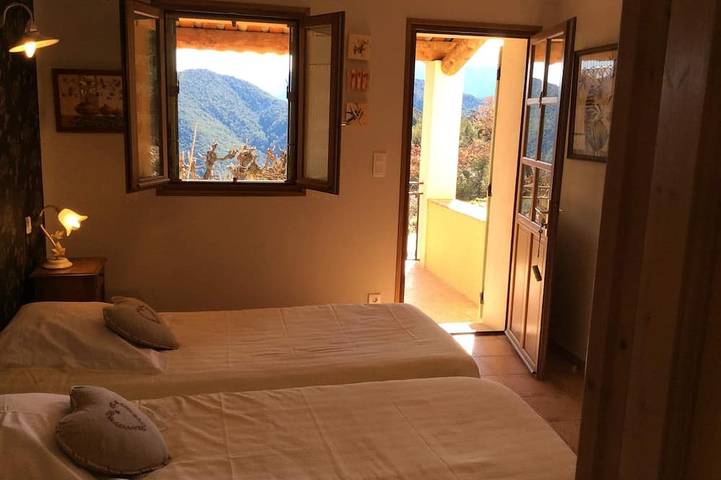 Gîte pour 2 personnes, avec jardin et piscine à Propiac - 2