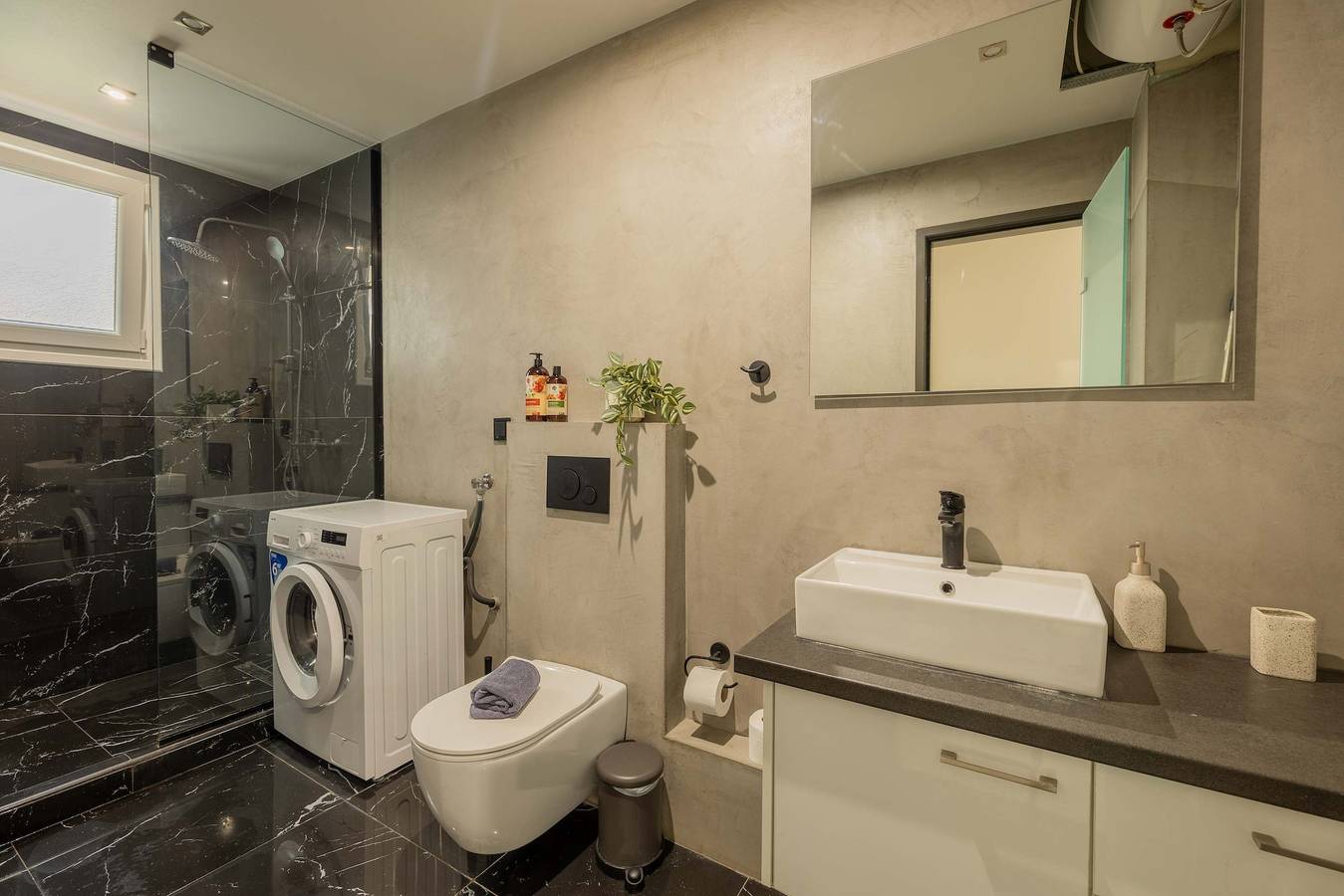 Geheel appartement, Modern Prime Location Apt in Thessaloniki Center in Thessaloniki en omgeving