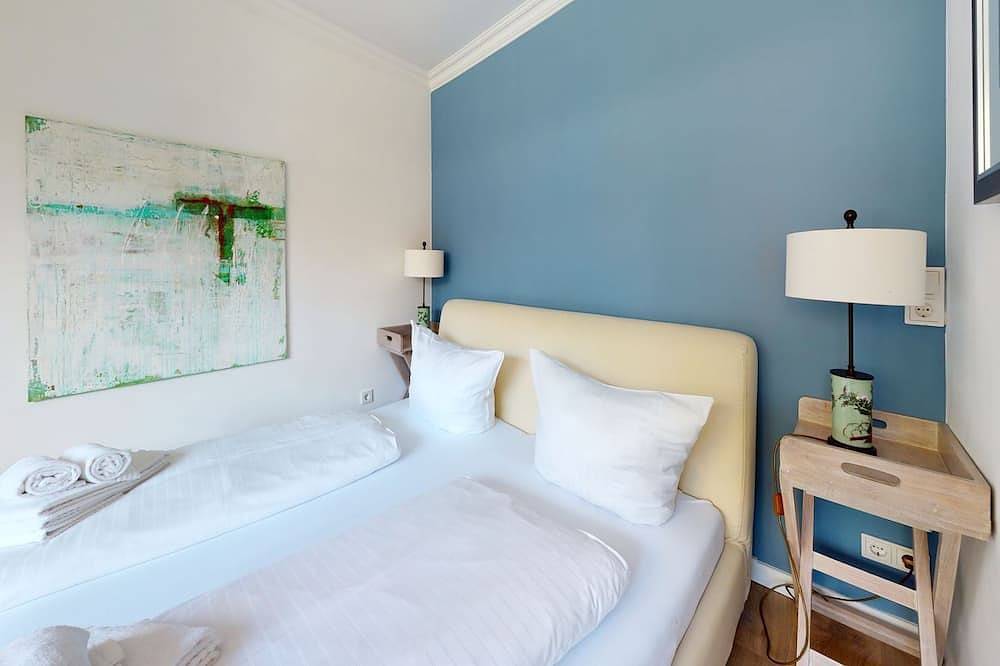 Ganze Wohnung, Hampton 1 - Modernisierte Ferienwohnung mit Terrasse in strandnaher Lage in in Hörnum, Sylt