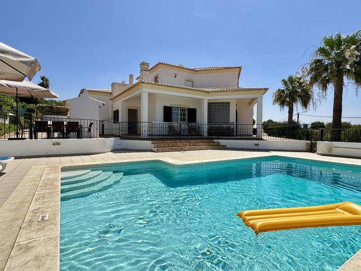 Casa rural para 11 personas, con Balcón además de Terraza y Jardín en Paderne