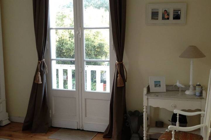 Location de vacances pour 10 personnes, avec balcon et jardin dans Plage du Moulleau - 2