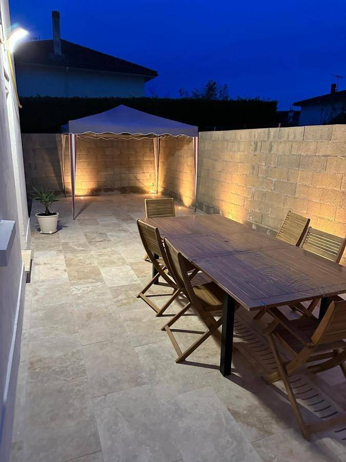 Location de vacances pour 13 personnes, avec vue et jardin à Villeneuve-sur-Lot - 4