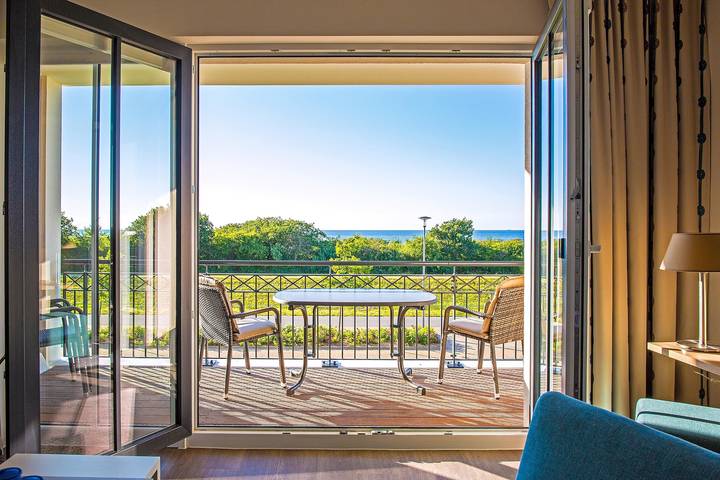 Ferienwohnung für 3 Personen, mit Balkon und Whirlpool sowie Sauna in Börgerende-Rethwisch