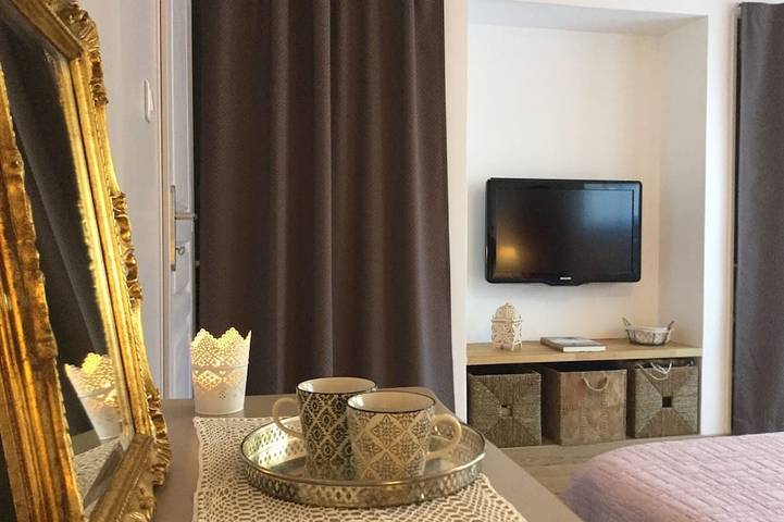 Gîte pour 4 personnes, avec jardin ainsi que jacuzzi et terrasse à Rasteau - 2