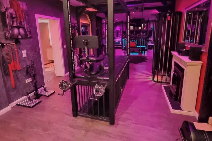 Ganze Wohnung, Black Mystery das Apartment für erotische Stunden in Remscheid, Bergisches Land