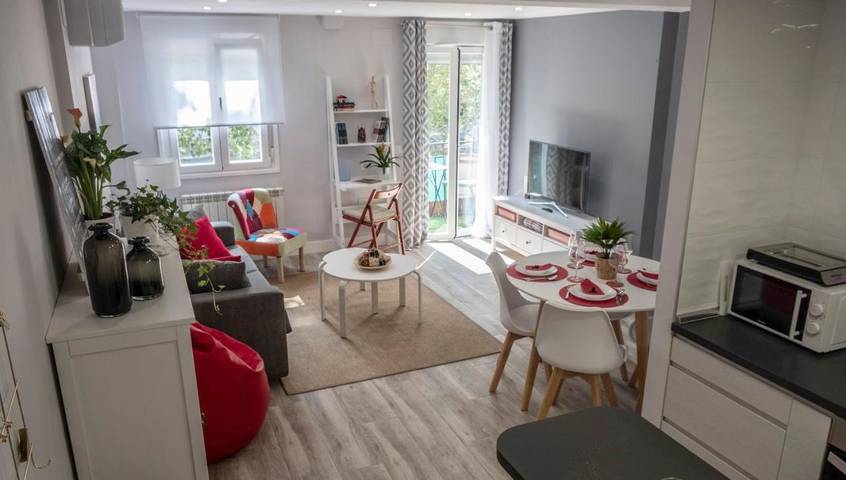 Apartamento para 7 personas, con Balcón además de Terraza y Vistas en Valladolid