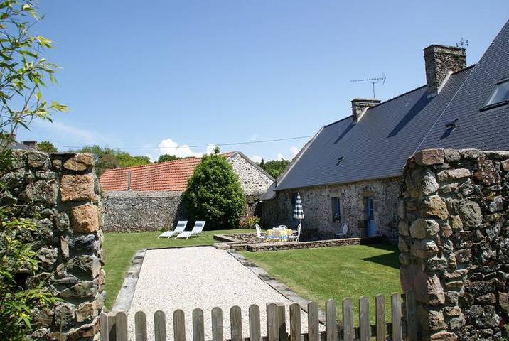 Gîte pour 4 personnes, avec terrasse et jardin à Blainville-sur-Mer - 2