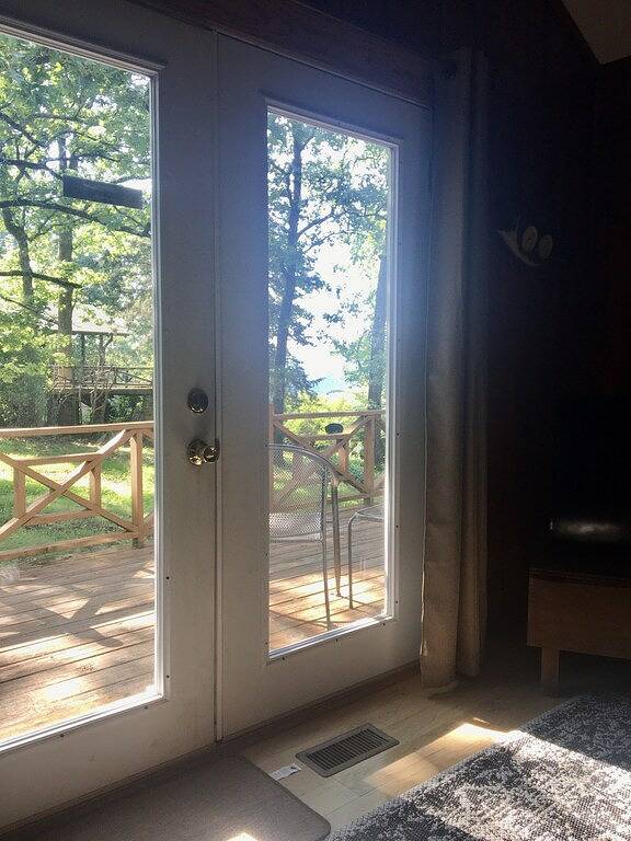 Lake House for 4 Guests in Ouachita National Forest, Arkansas