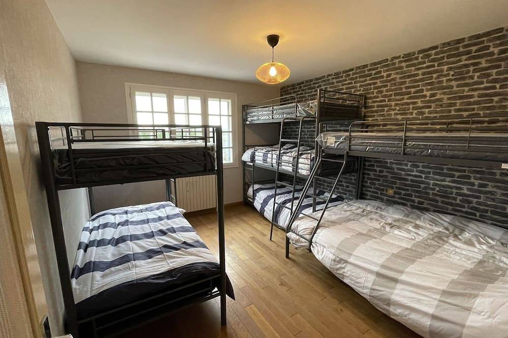 Maison 21 couchages, piscine intérieure chauffée, Padel a 3mn, 1h de paris in Belleu, Aisne