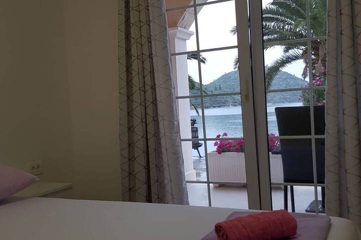 Ganze Wohnung, Appartement an der Küste für 2 Personen in Rogotin, Dubrovnik-Neretva