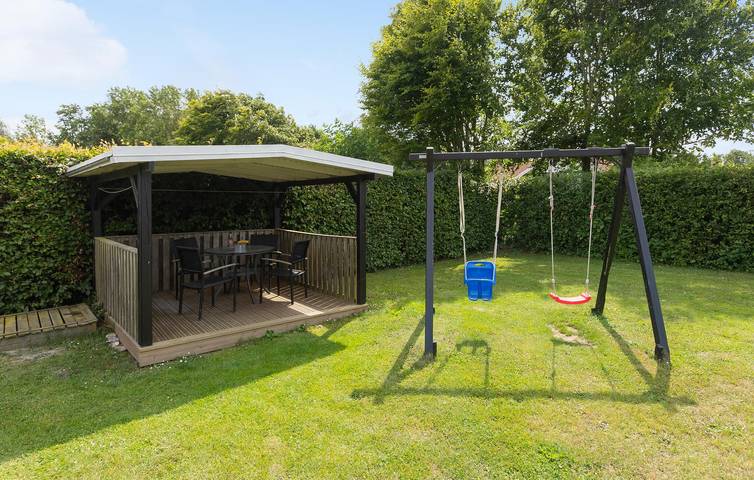 Ferienhaus für 10 Personen, mit Whirlpool und Terrasse sowie Garten und Sauna in Mommark - 4