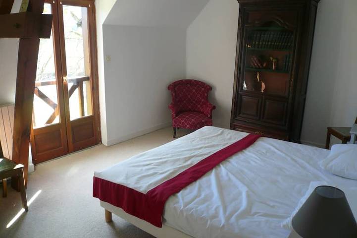 Location de vacances pour 9 personnes, avec terrasse et jardin à Aramits - 2