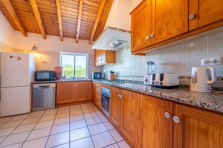 Casa rural para 8 personas, con piscina además de jardín y terraza, Familias con niños en Aljezur - 3