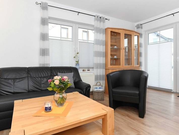 Ferienwohnung für 4 Personen, mit Terrasse und Garten in Carolinensiel - 3