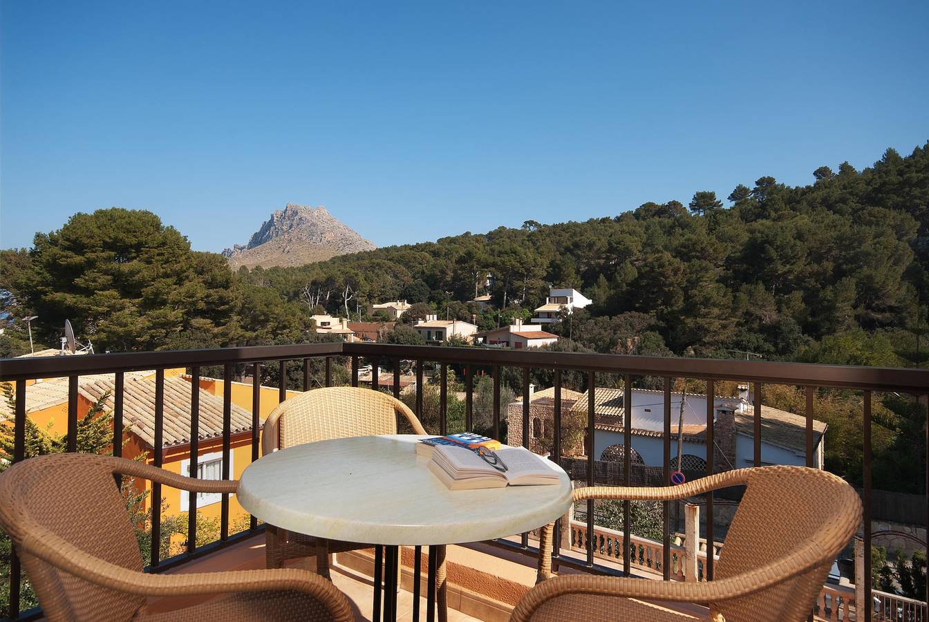 Entire apartment, Pinos Altos 10 in Cala Sant Vicenc, Pollença