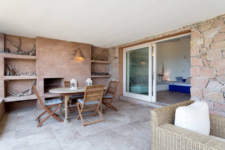 Villa moderna "I Graniti" cerca de la playa con vistas al mar, patio, aire acondicionado y Wi-Fi in Baia Santa Reparata, Santa Teresa Gallura (Municipality)