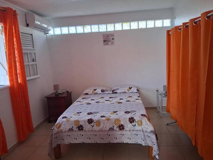 Maison d’hôte pour 4 personnes, avec balcon et vue ainsi que jardin et piscine à Sainte-Rose - 4