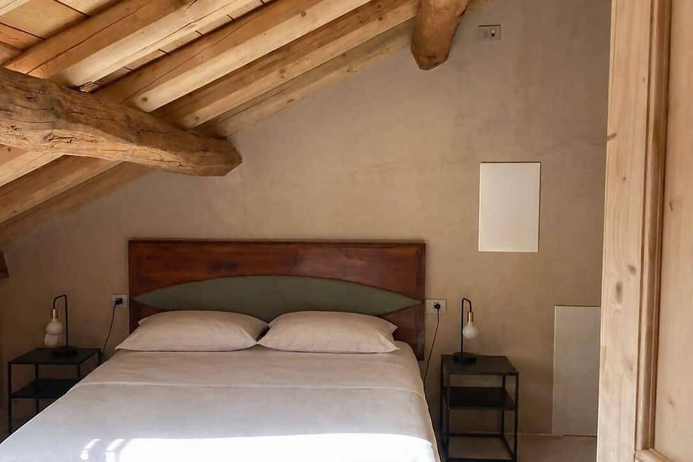 Entire apartment, Staircase Room in Belluno, Schiara