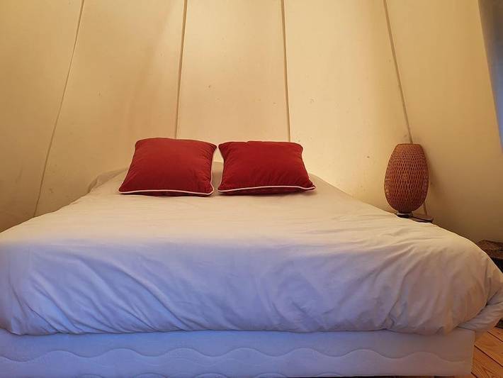 Tente pour 2 personnes, avec bassin pour enfant en Ardèche - 3