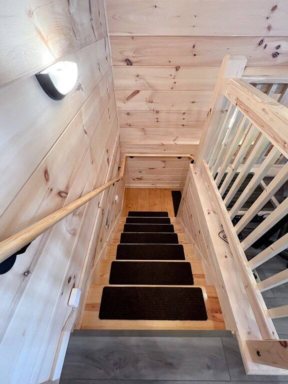 Incredible Views, Hot Tub, Pool Table, Waterfalls, Hiking in Swain County