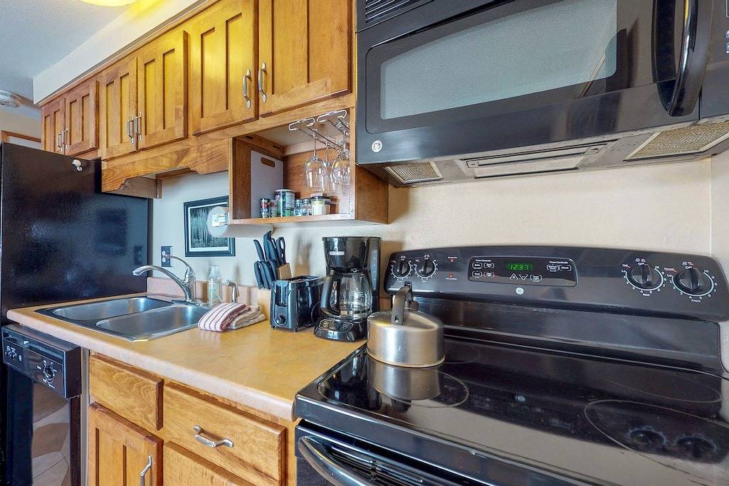 Ganze Wohnung, Mountain View Condo mit Gemeinschaftspool / Whirlpool / Sauna - zu Fuß zu den Aufzügen in Mount Crested Butte, Crested Butte Mountain Resort