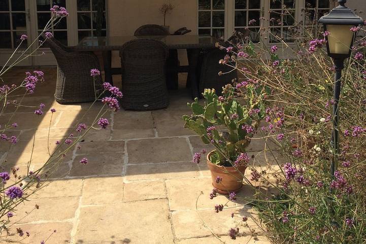 Location de vacances pour 13 personnes, avec jardin et terrasse, animaux acceptés à Saint-Amand-sur-Sèvre