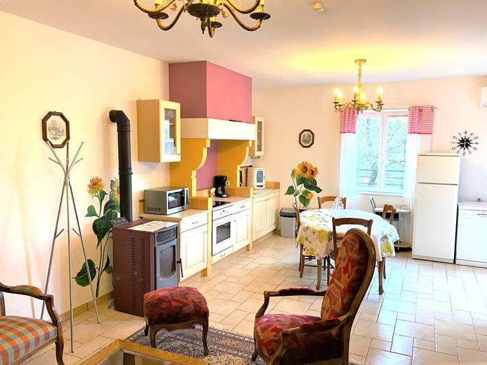 Gîte pour 5 personnes, avec jardin et piscine dans les Ardennes - 2