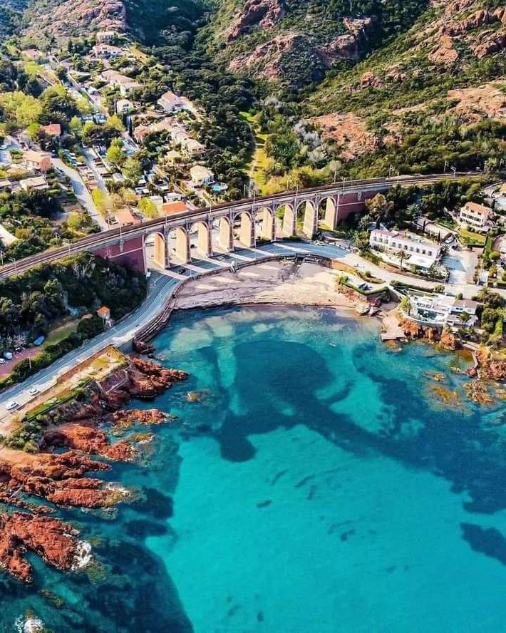 Location de vacances pour 3 personnes, avec terrasse dans Plage d'Anthéor - 3