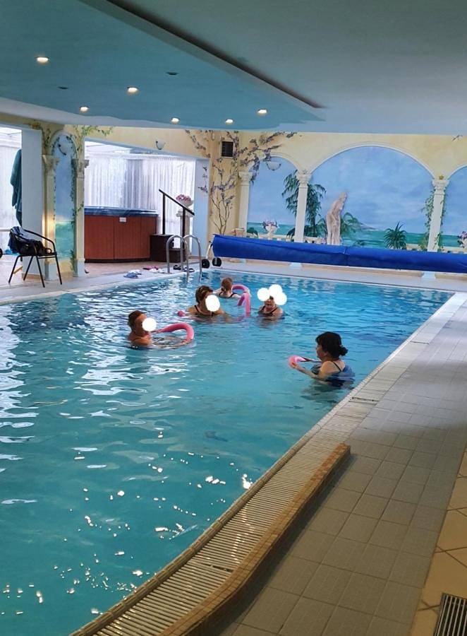 Dom gościnny dla 2 osób, z Jacuzzi i Taras oraz Basen i Sauna w Malbork