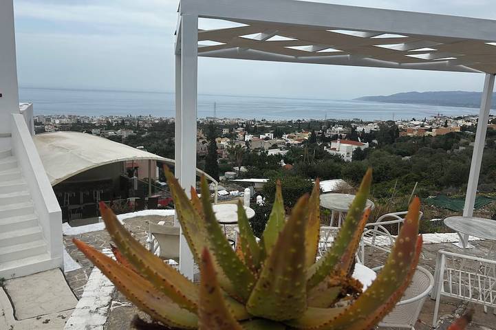 Ferienwohnung für 10 Personen, mit Pool und Garten auf Kreta