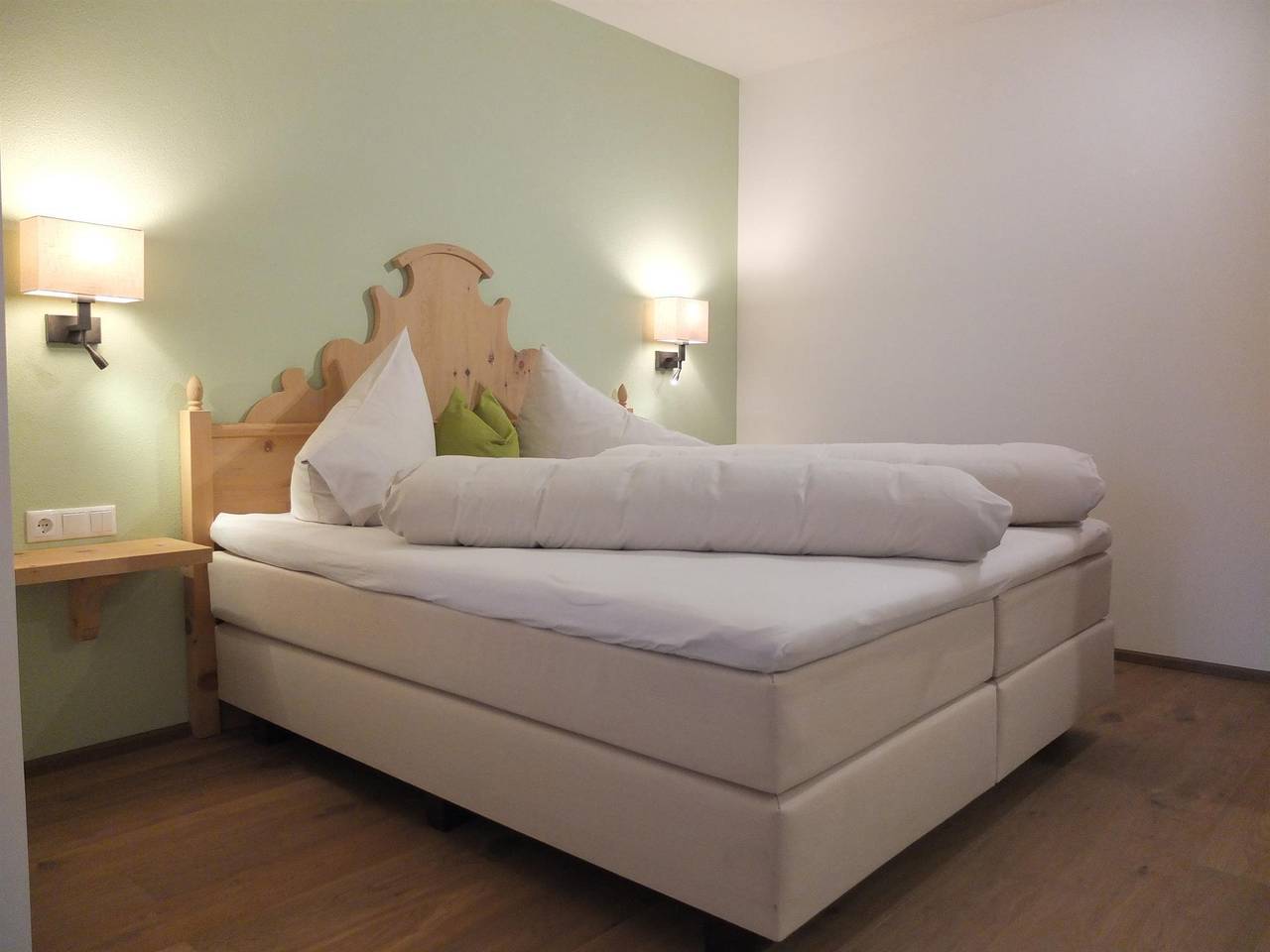 Zirbenholz Doppelzimmer in Brixlegg, Kaisergebirge