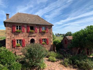 Chambre d’hôte pour 2 personnes, avec jardin ainsi que terrasse et vue, adapté aux familles en Corrèze