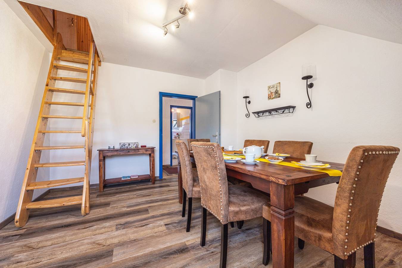 Ganze Wohnung, Ferienwohnung 4" mit privatem Garten, Balkon und Wi-Fi in Mardorf, Neustadt am Rübenberge