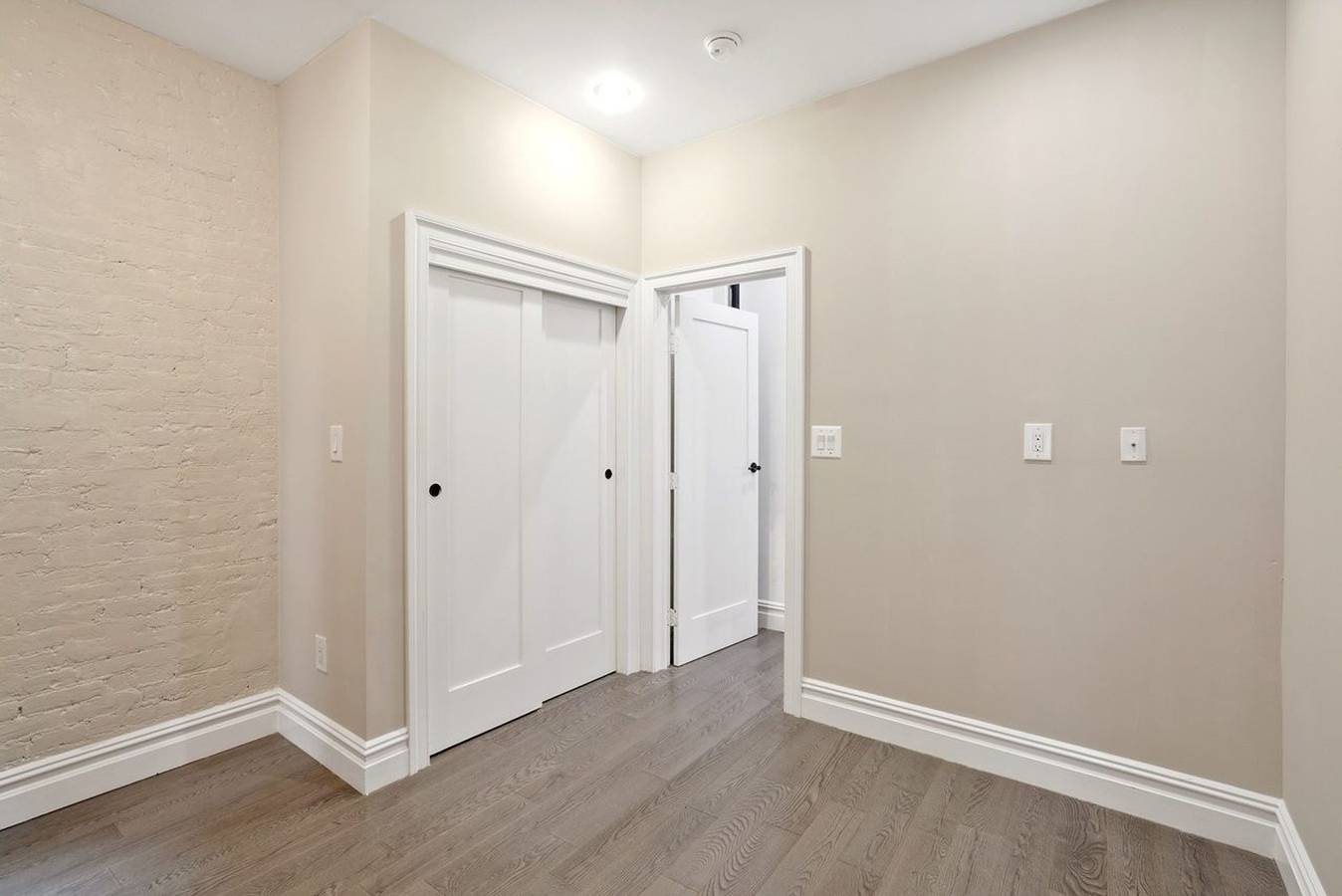 Entire apartment, Apartment #720: Columbus Circle in Manhattan, New York City